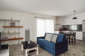 Beautiful flat with balcony 100m to the sea in La Rochelle - Welkeys